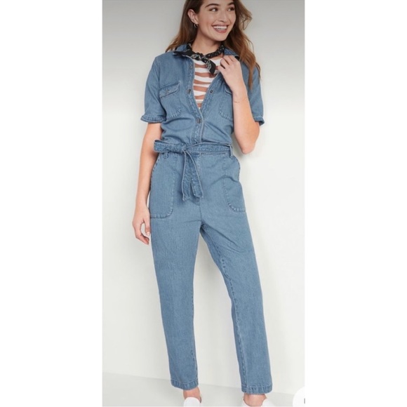Old Navy Pants - Old Navy Denim Short Sleeve Utility Jumpsuit Size Medium